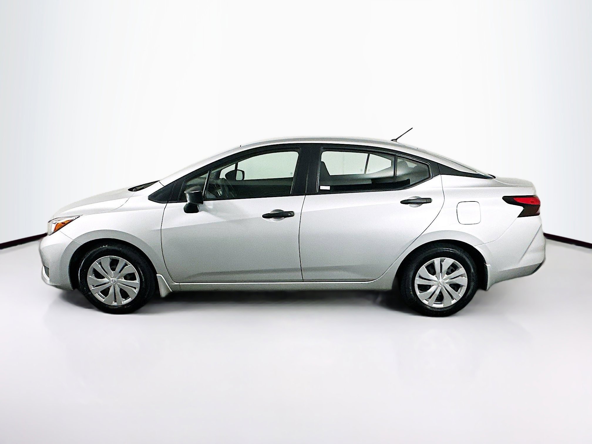 Used 2024 Nissan Versa S w/ Trunk Package image 4
