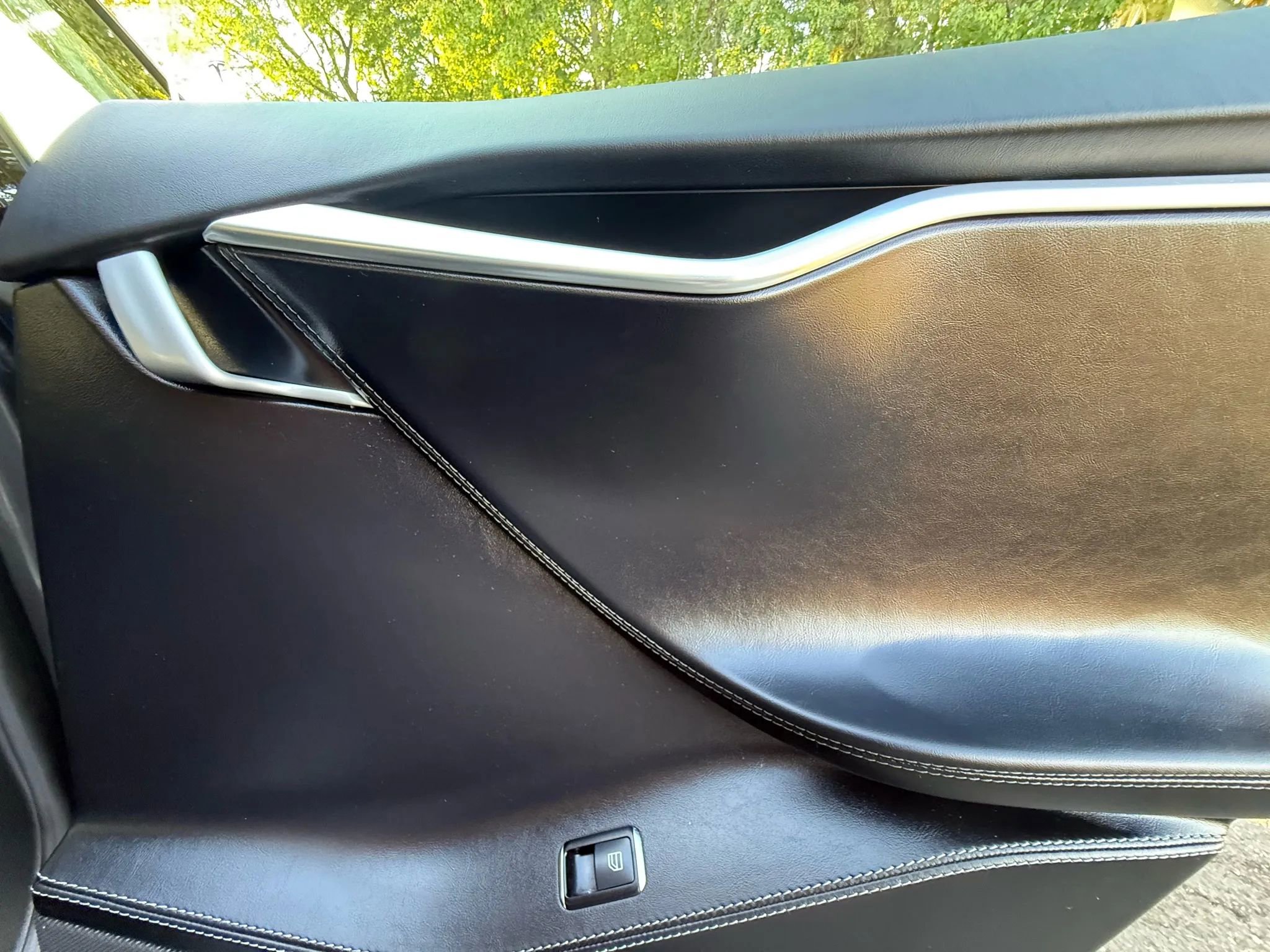 Used 2016 Tesla Model S 75 image 25