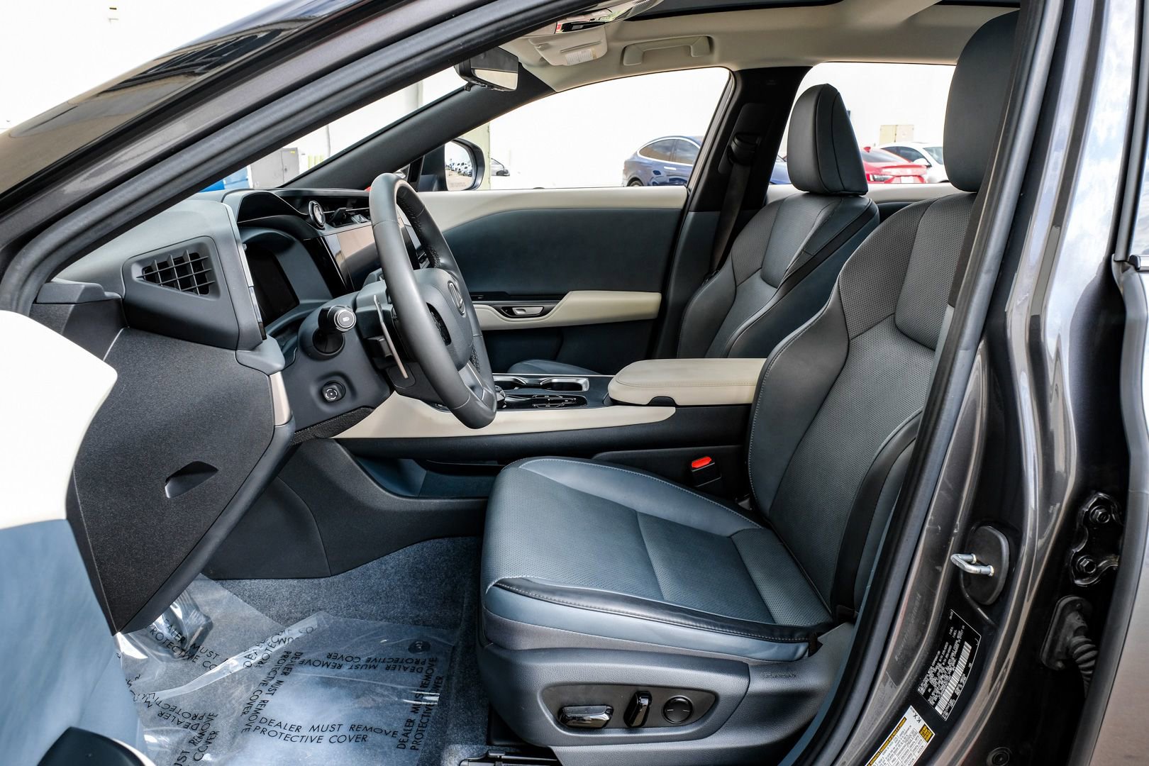 Used 2023 Lexus RZ 450e Premium w/ Technology Package image 3