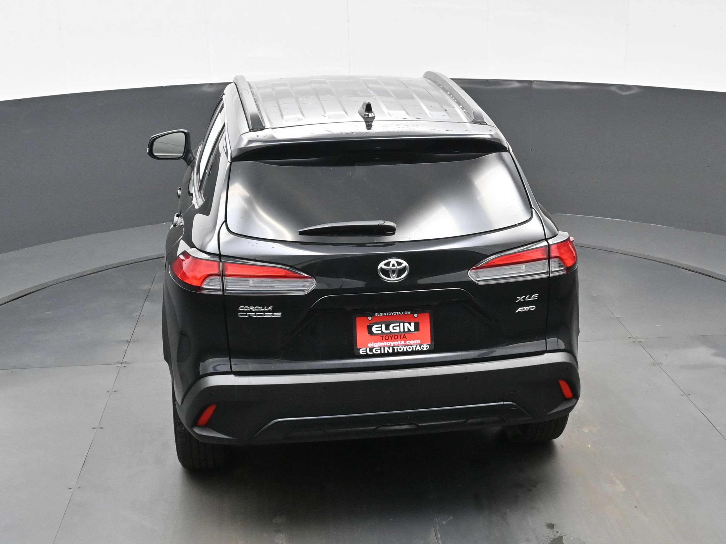 Used 2025 Toyota Corolla Cross XLE AWD/4WD image 40