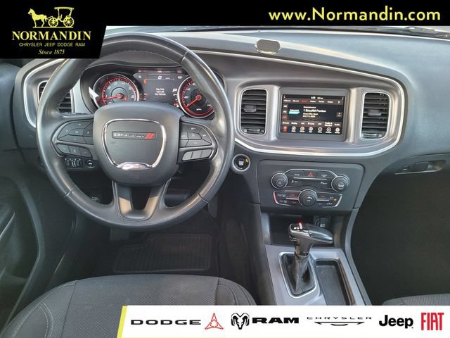 Used 2019 Dodge Charger SXT RWD image 7