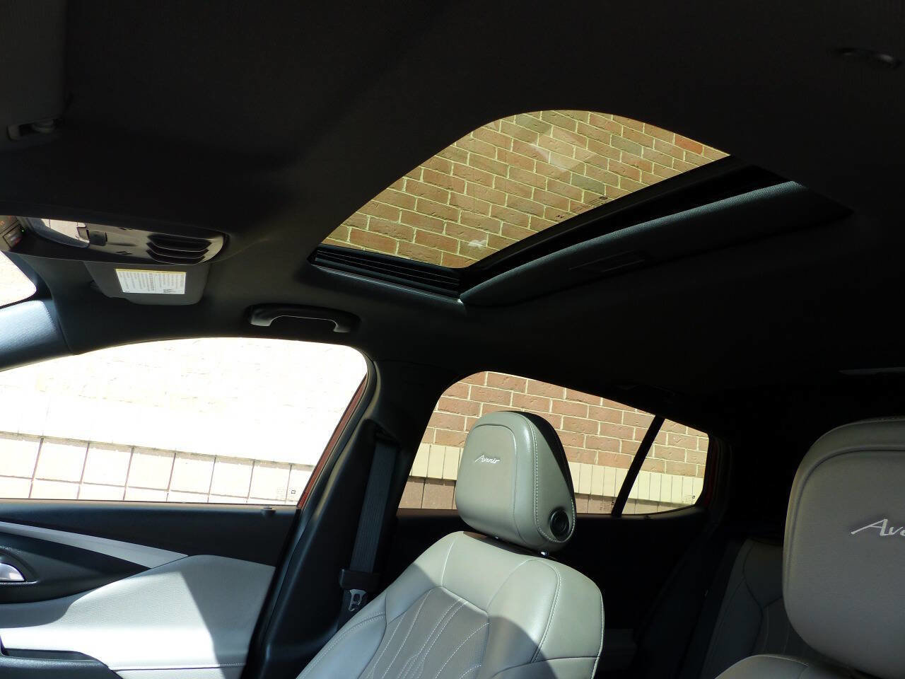 Used 2024 Buick Envista Avenir image 37