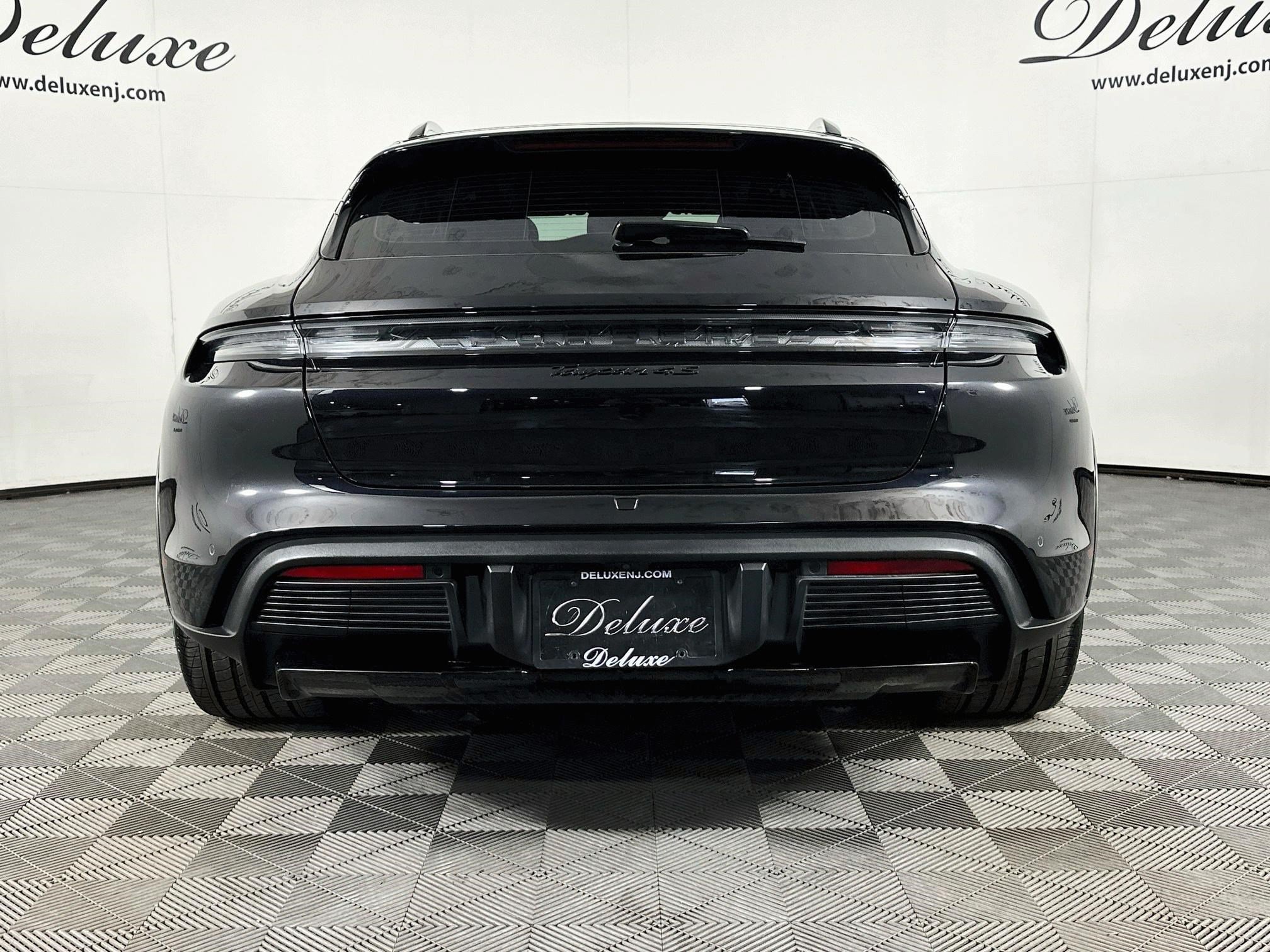 Used 2023 Porsche Taycan 4S AWD/4WD image 5