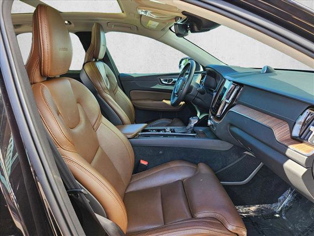 Used 2019 Volvo XC60 T6 Inscription w/ Protection Package Premier AWD/4WD image 29