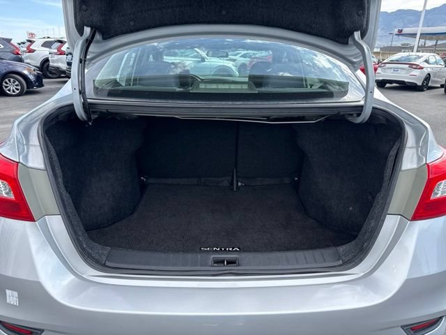 Used 2016 Nissan Sentra SV FWD image 23
