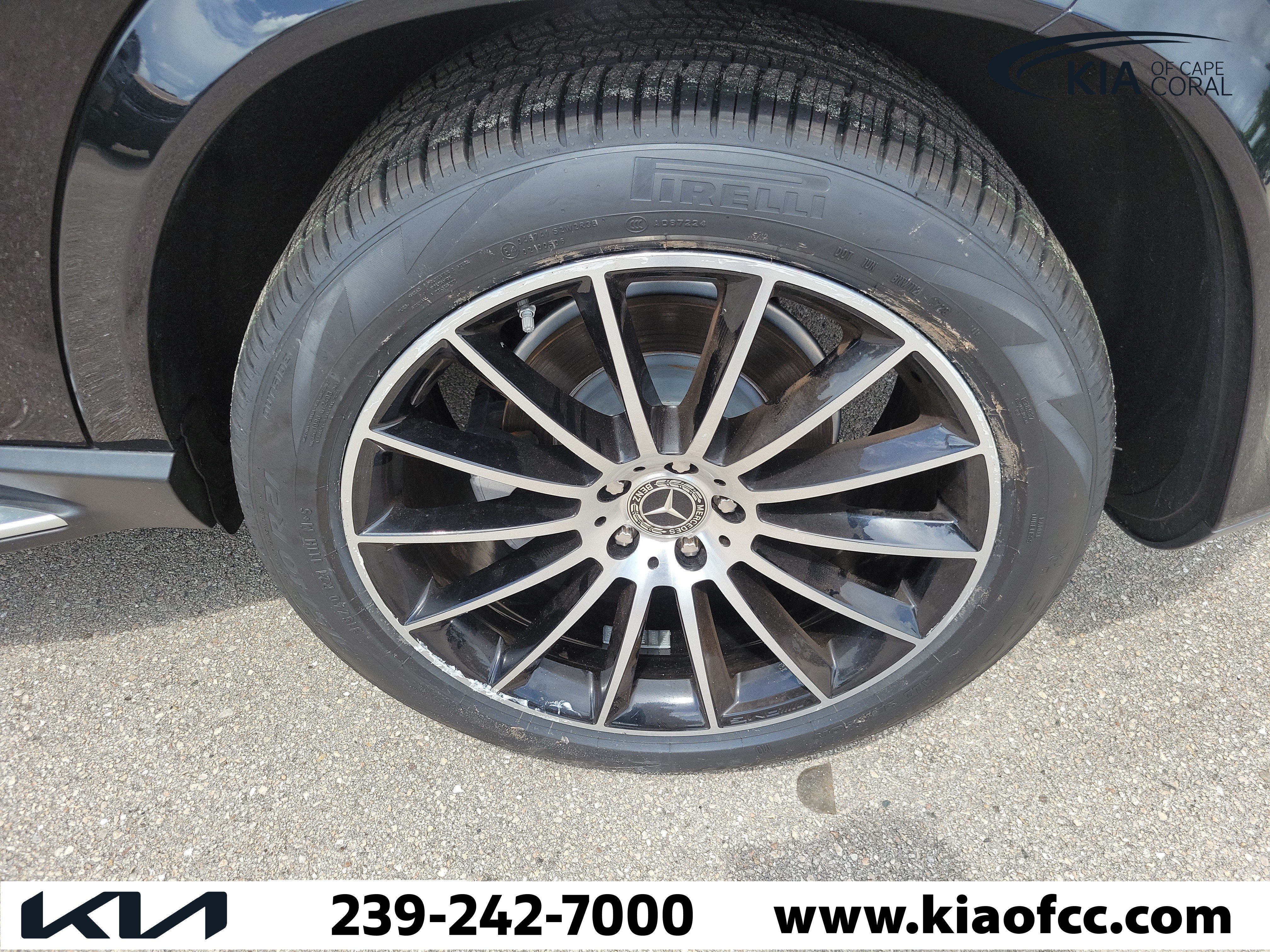 Used 2023 Mercedes-Benz GLE 350 w/ AMG Line Exterior image 6