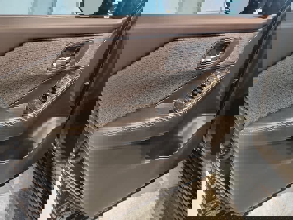 Used 2022 Nissan Rogue SV image 8