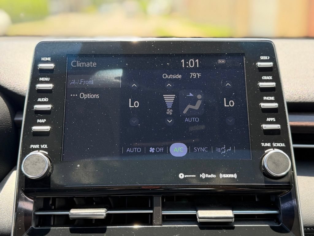 Used 2019 Toyota Avalon XLE w/ Moonroof Package FWD image 37