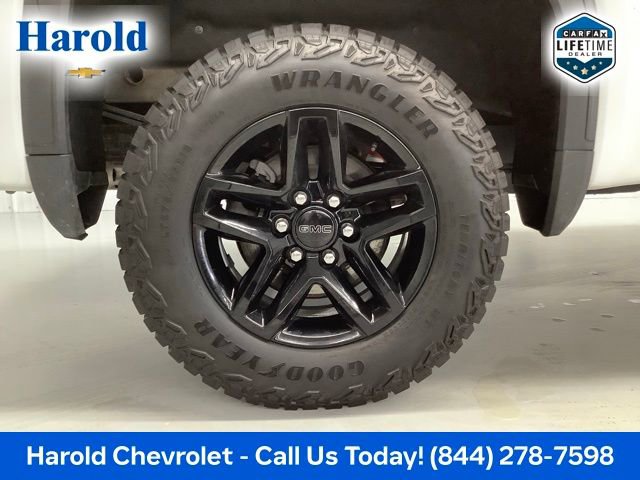 Used 2024 GMC Sierra 1500 AT4 w/ AT4 Preferred Package image 7