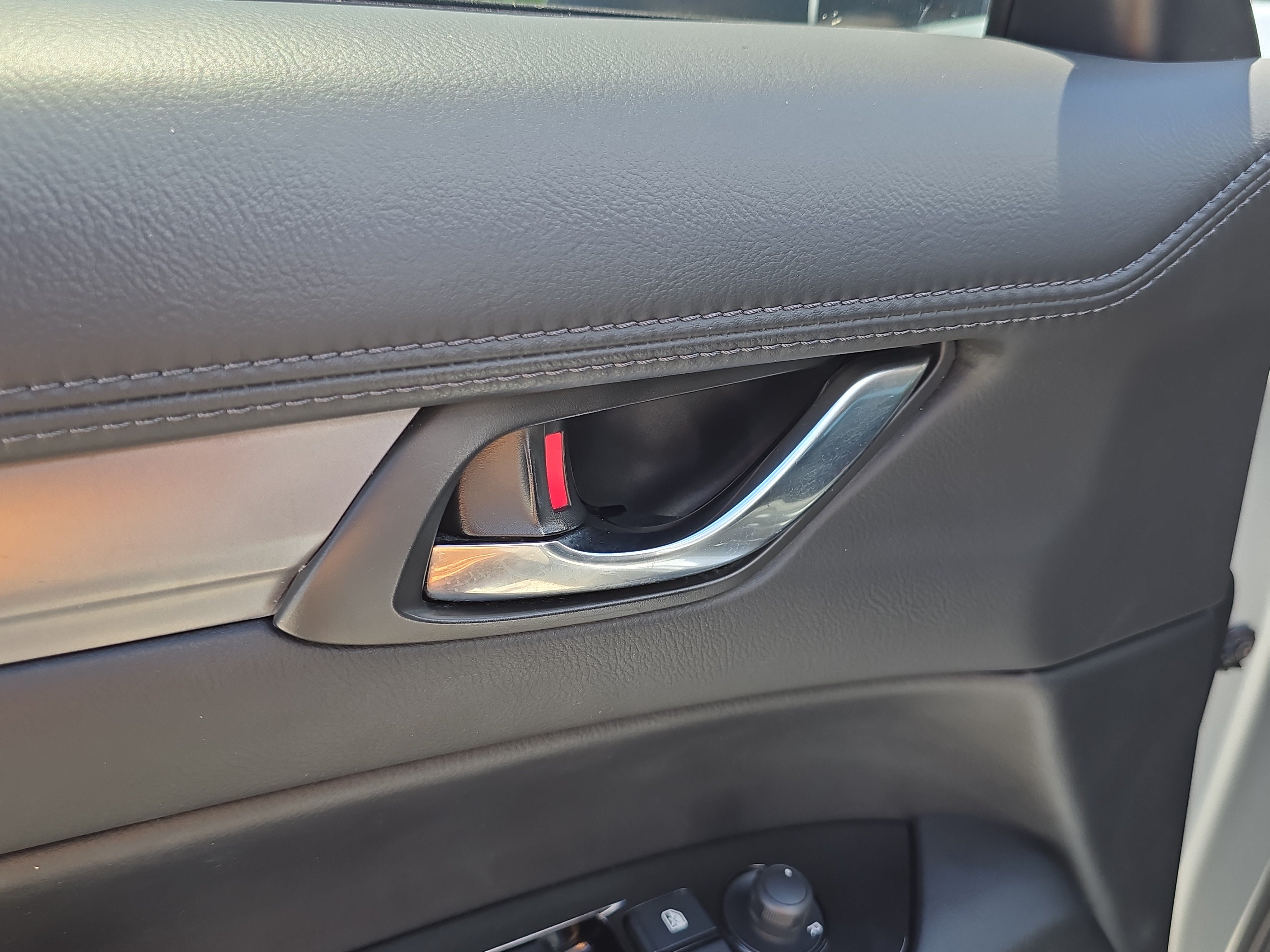 Used 2022 MAZDA CX-5 AWD 2.5 S w/ Select Package image 18