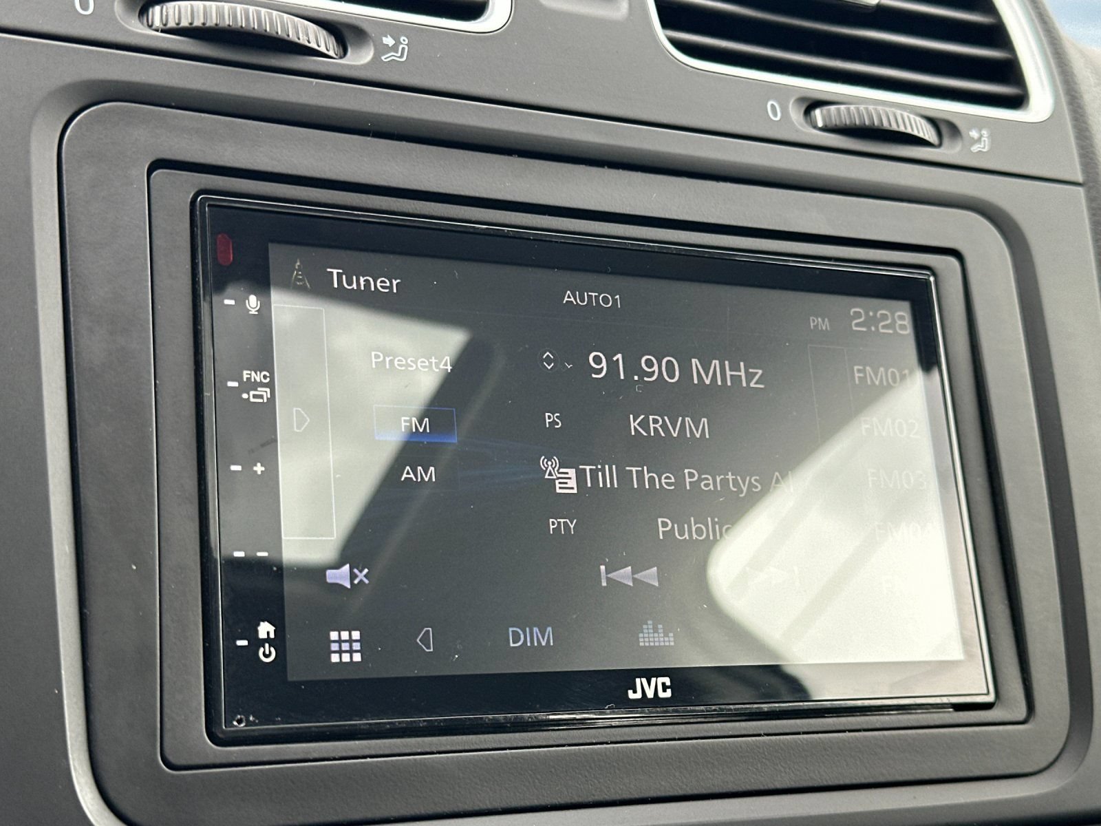 Used 2011 Volkswagen Golf TDI FWD image 20