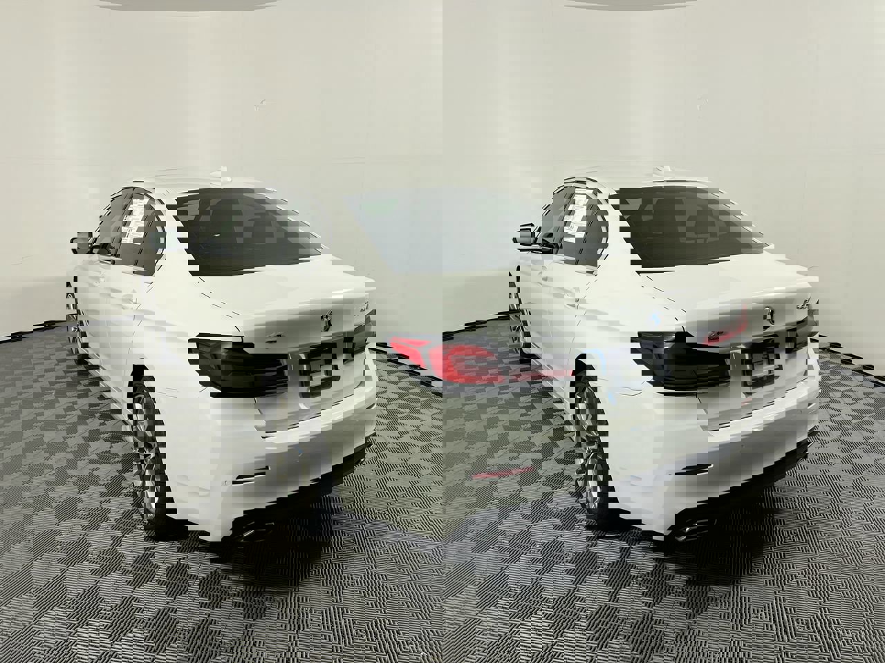 Used 2022 BMW 540i xDrive w/ Convenience Package image 5