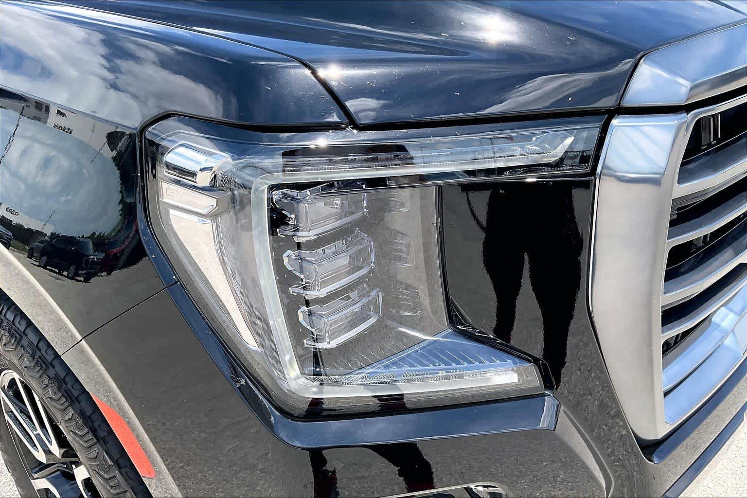 Certified 2024 GMC Yukon AT4 w/ AT4 Premium Package AWD/4WD image 26