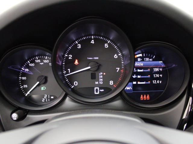 New 2024 Porsche Macan image 18