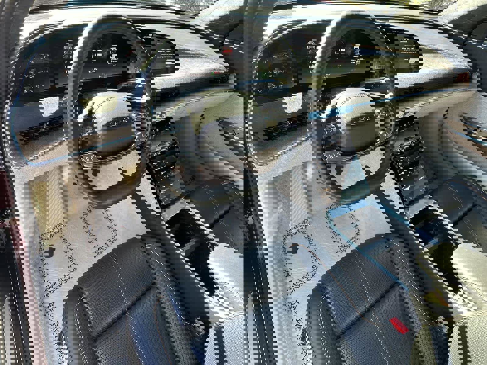 Used 2022 Lucid Air Grand Touring image 2