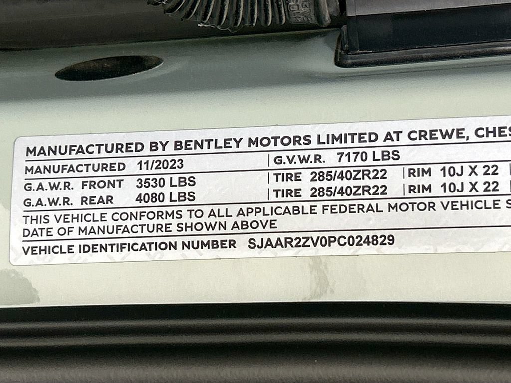 Used 2023 Bentley Bentayga Speed AWD/4WD image 34