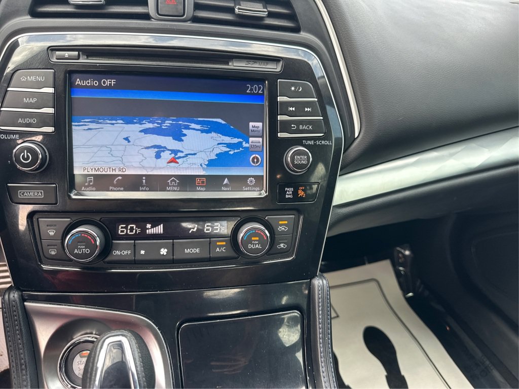 Used 2017 Nissan Maxima SR w/ Midnight Edition FWD image 23