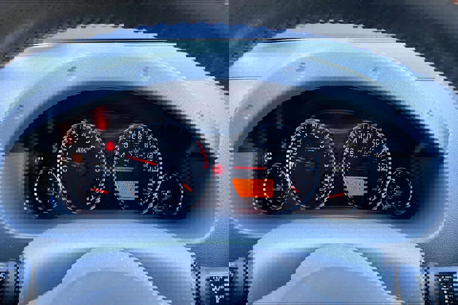 Used 2014 Nissan Frontier SL image 24