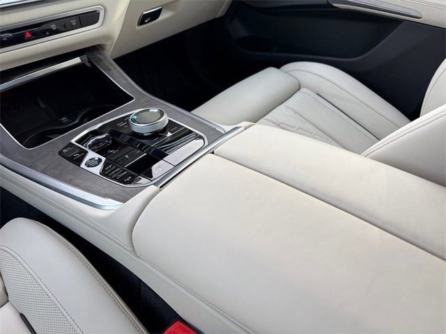 New 2026 BMW X5 M60i image 17