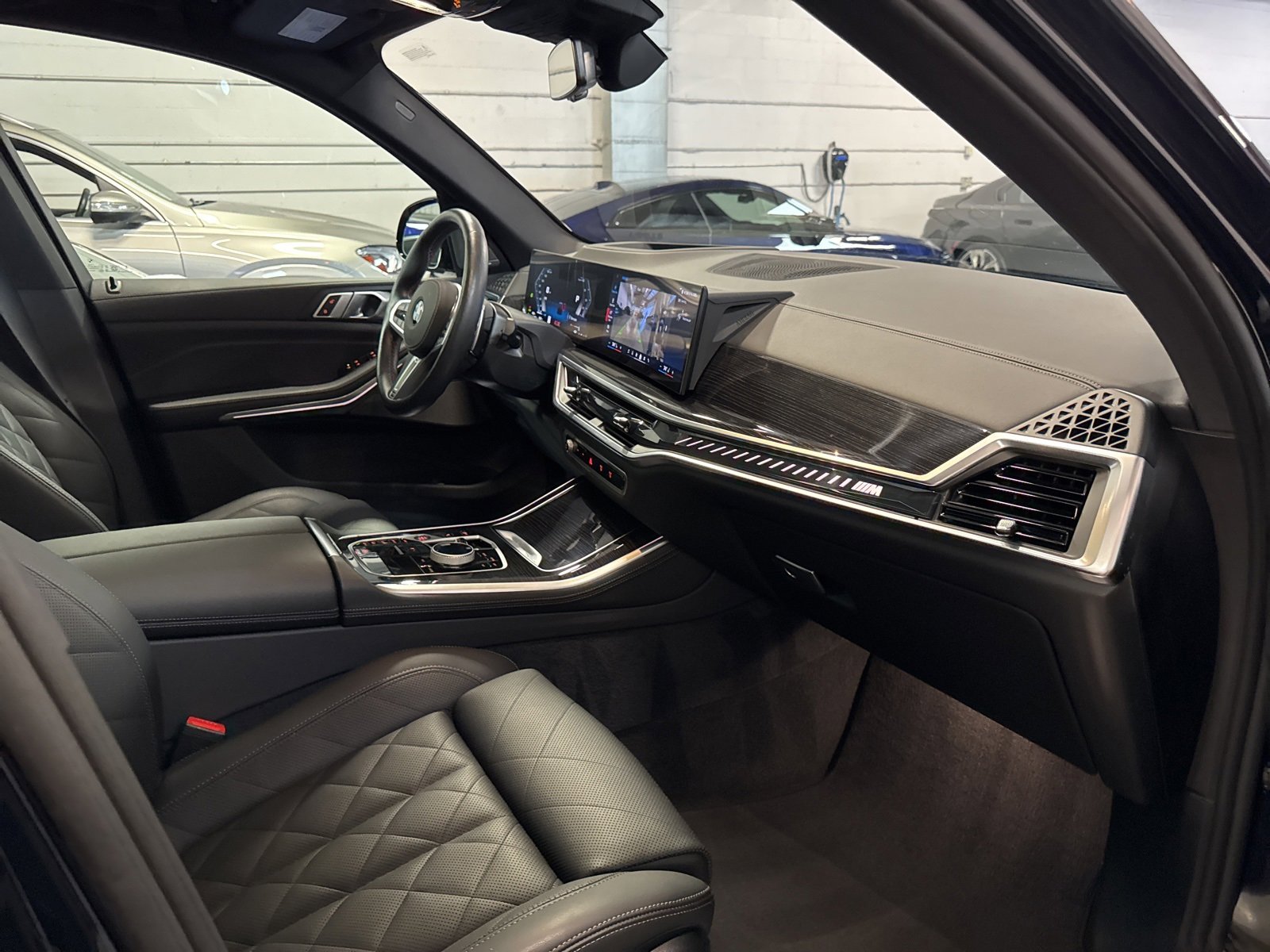 Used 2025 BMW X5 M60i image 28