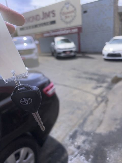 Used 2010 Toyota Camry LE FWD image 26