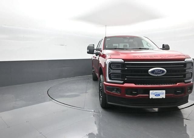 New 2026 Ford F350 Platinum w/ FX4 Off-Road Package AWD/4WD image 2