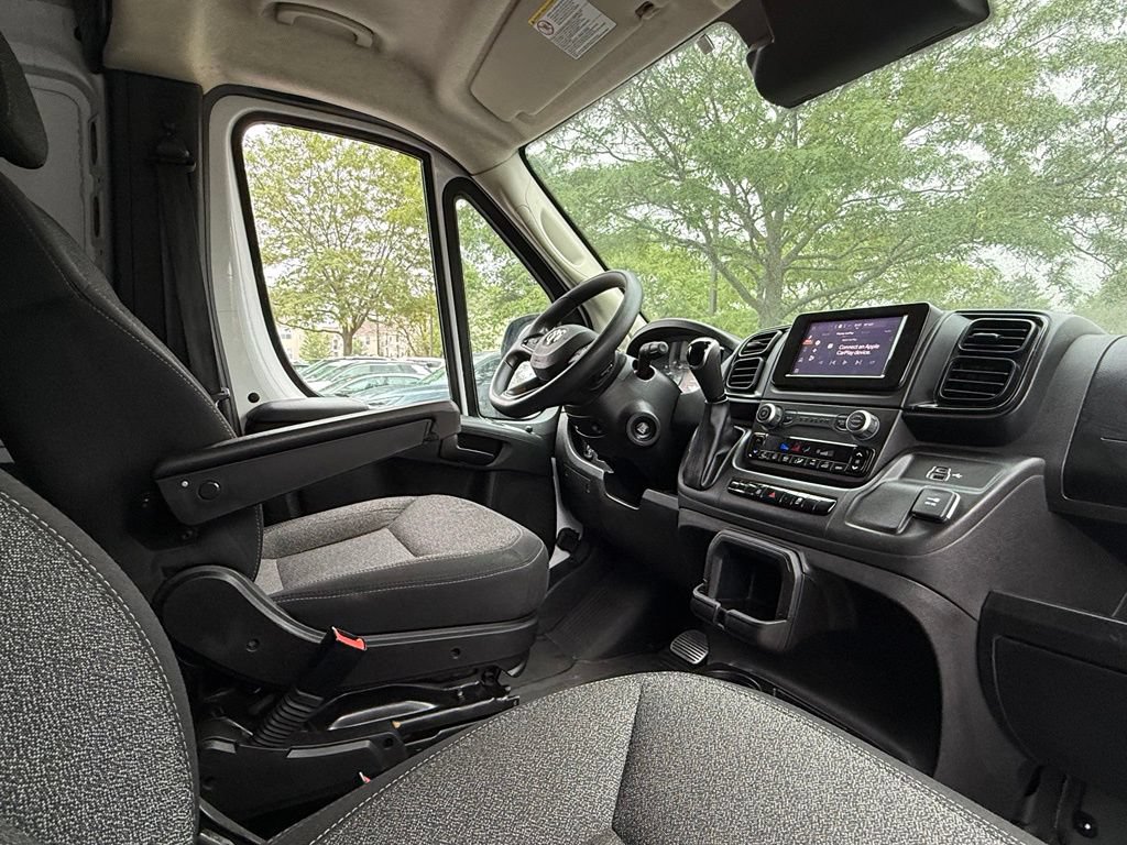 Used 2025 RAM ProMaster 2500 w/ Convenience Group FWD image 17