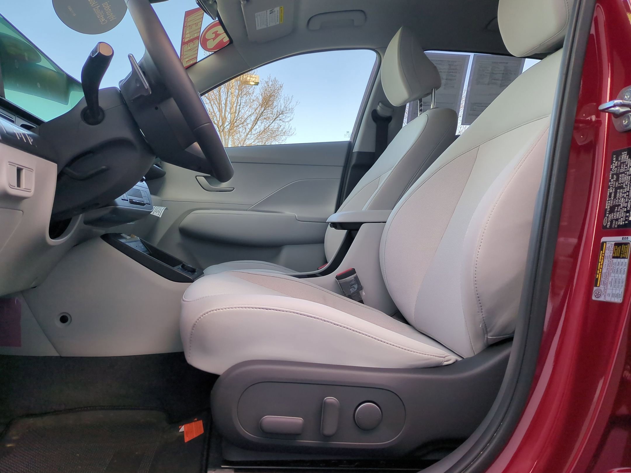 Certified 2025 Hyundai Kona SEL FWD image 20