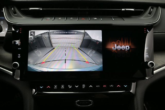 New 2027 Jeep Grand Cherokee Limited w/ Trailer Tow Package AWD/4WD image 41