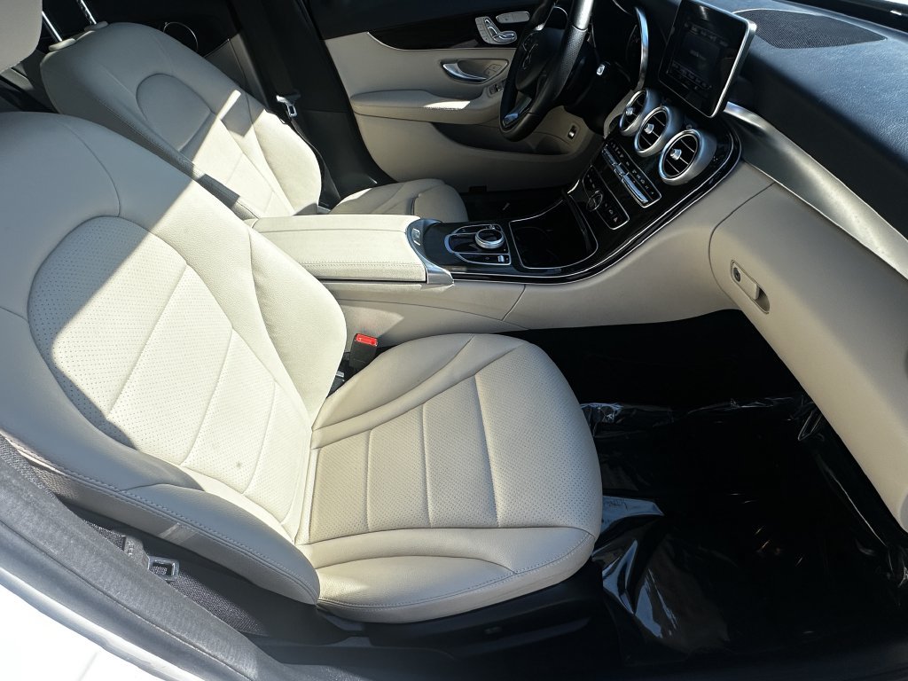 Used 2018 Mercedes-Benz C 300 Sedan image 15