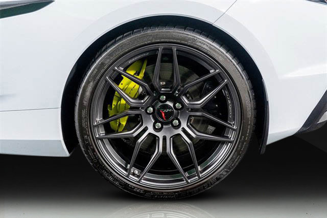 Used 2023 Chevrolet Corvette Z06 image 12