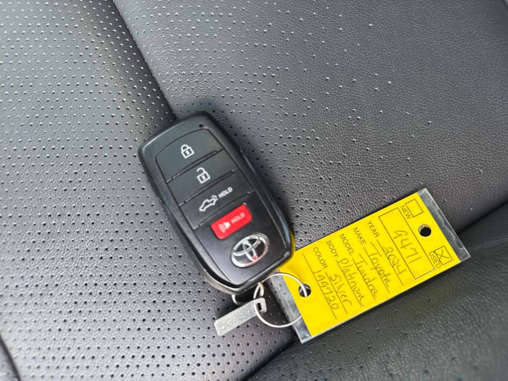 Used 2024 Toyota Tundra Platinum image 33