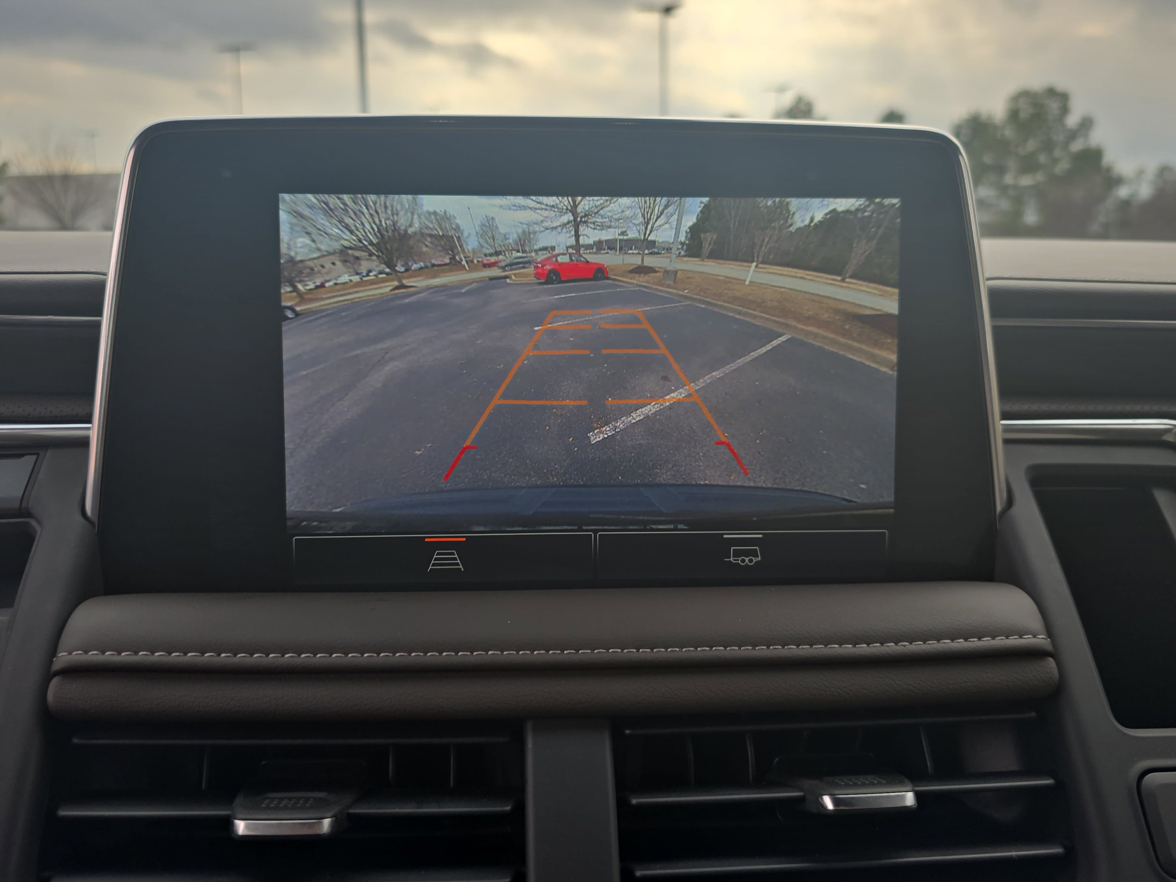 Used 2023 GMC Yukon SLT image 24