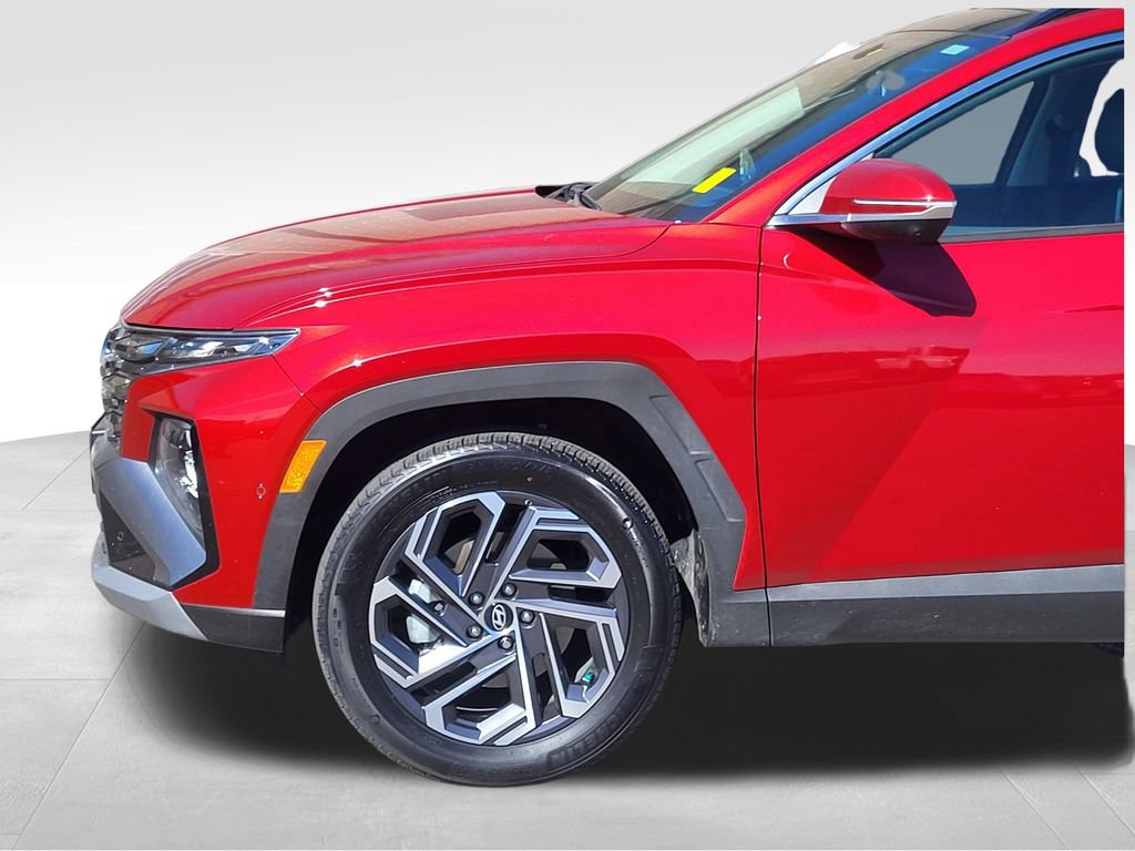 Used 2025 Hyundai Tucson Limited image 11