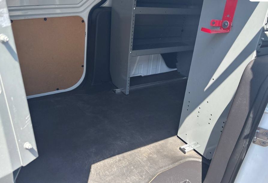 Used 2018 Ford Transit Connect XLT FWD image 8
