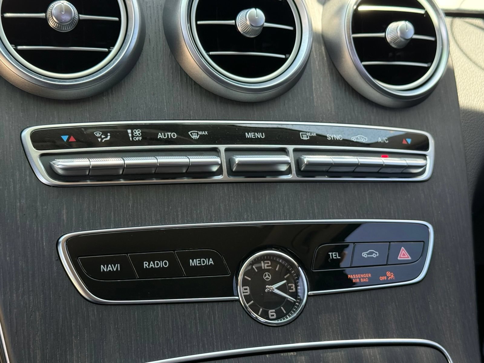 Used 2019 Mercedes-Benz C 300 Sedan w/ Premium Package image 37