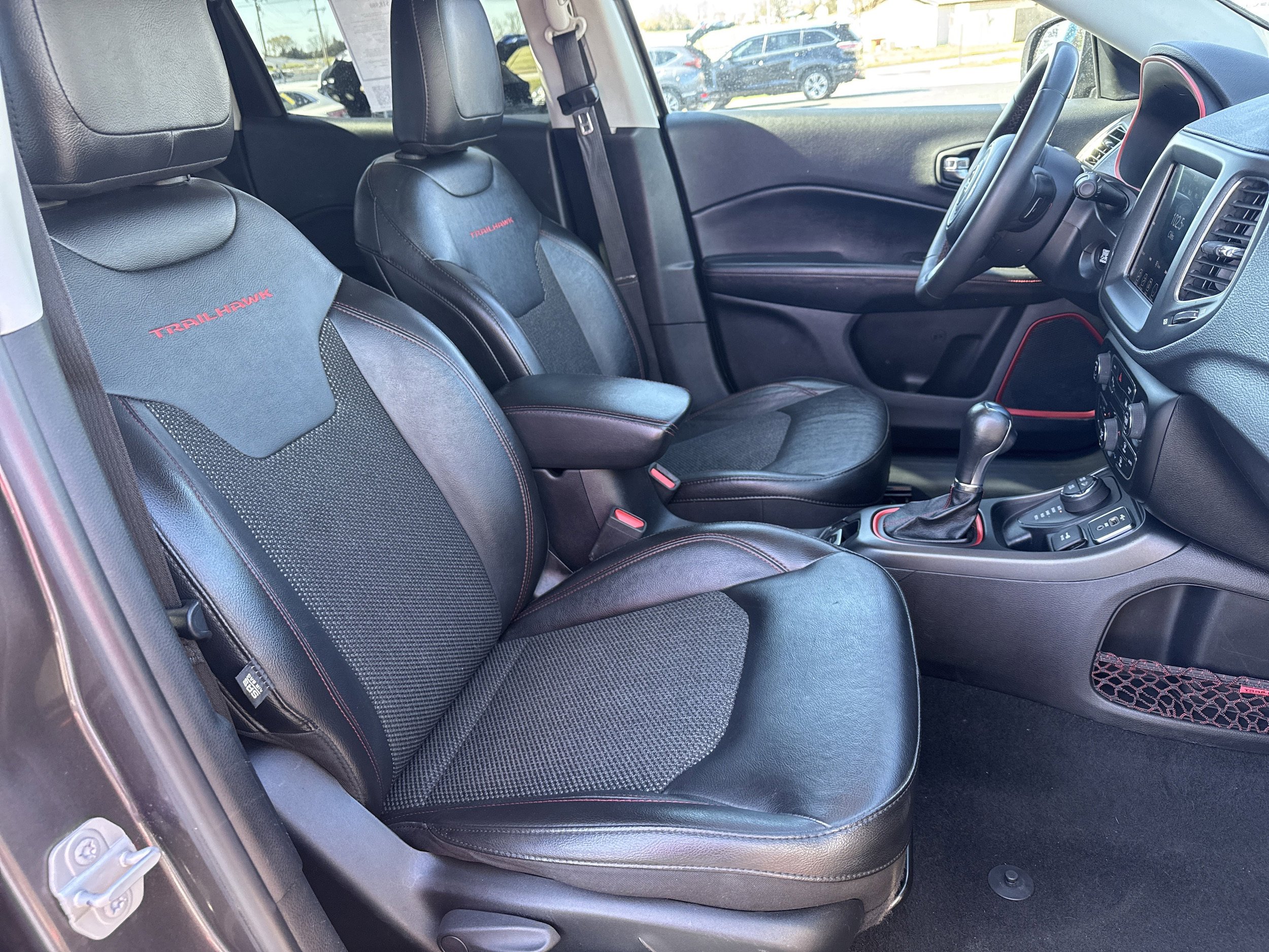 Used 2021 Jeep Compass Trailhawk image 12