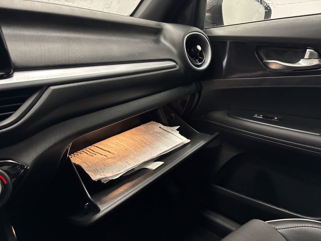 Used 2024 Kia Forte GT-Line w/ GT-Line Premium Package image 18