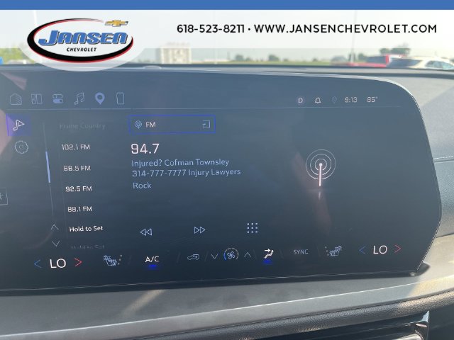 Used 2026 Chevrolet Traverse LT w/ Driver Confidence Package FWD image 13