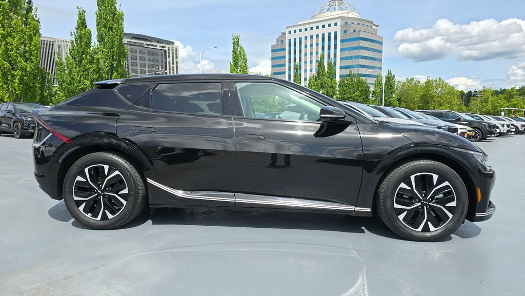 Certified 2024 Kia EV6 Wind AWD/4WD image 2