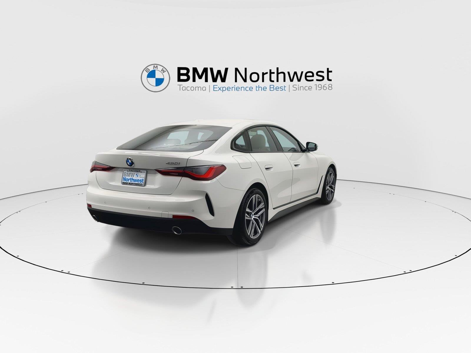 Used 2023 BMW 430i Gran Coupe w/ Premium Package RWD image 3