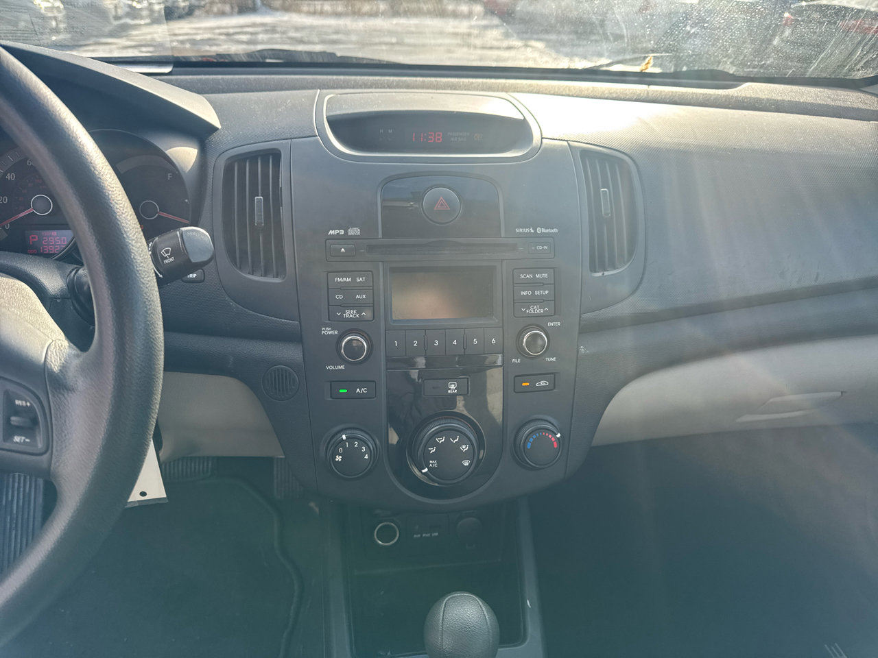 Used 2010 Kia Forte EX image 10