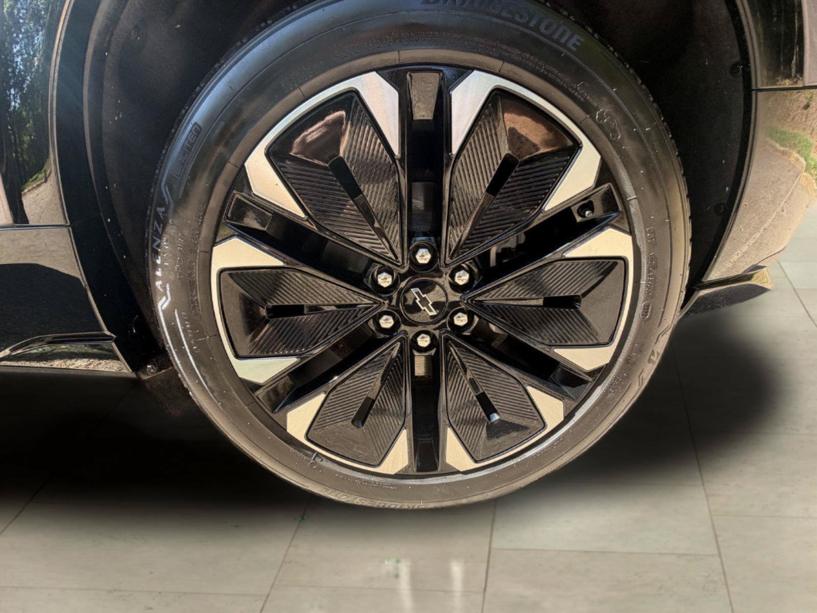Used 2024 Chevrolet Blazer EV RS AWD/4WD image 12