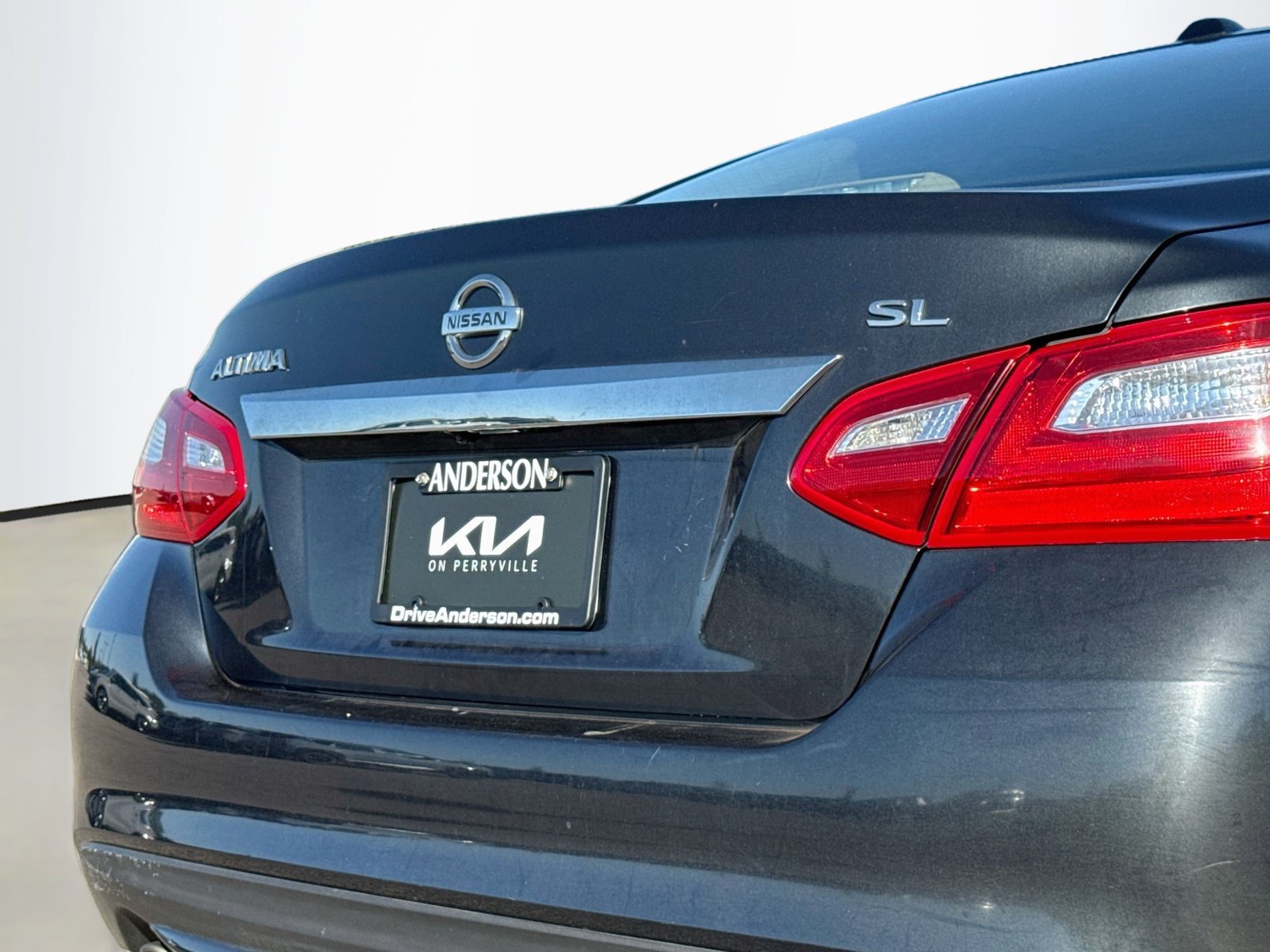 Used 2016 Nissan Altima 2.5 SL w/ 2.5 Technology Package FWD image 6