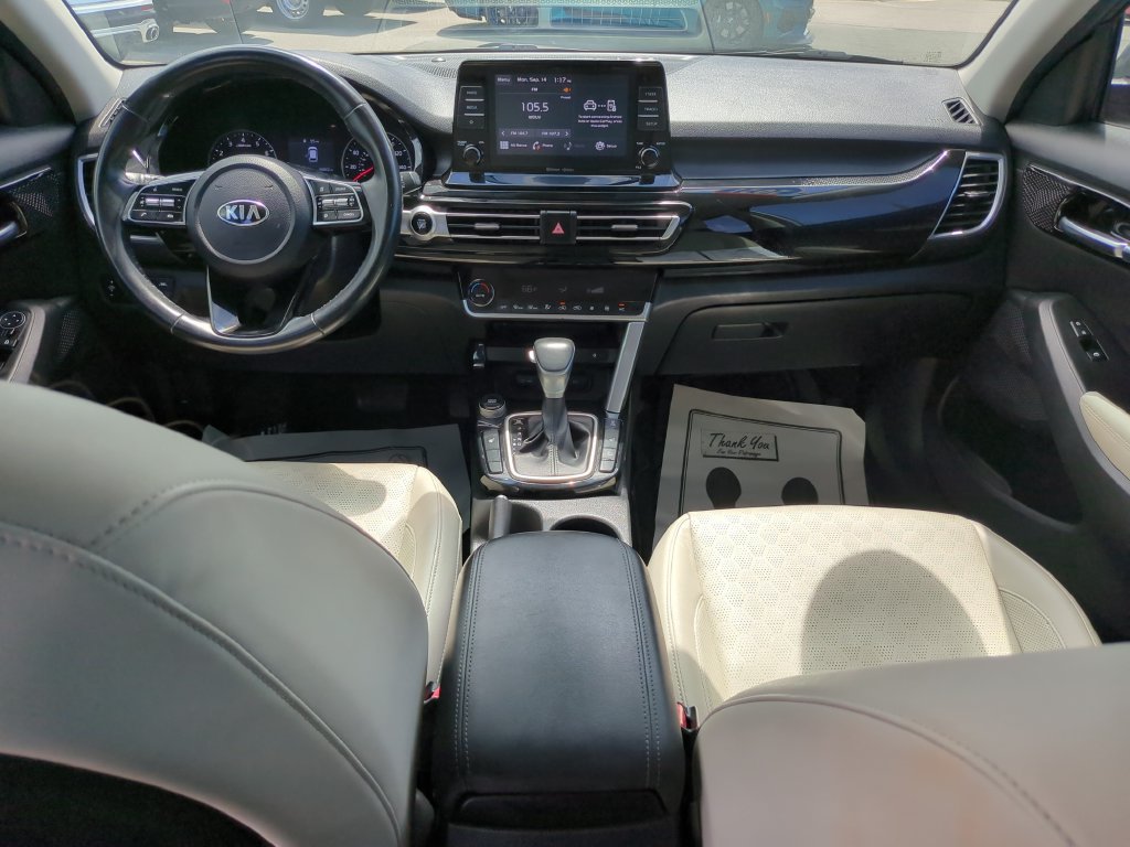 Used 2021 Kia Seltos EX AWD/4WD image 15