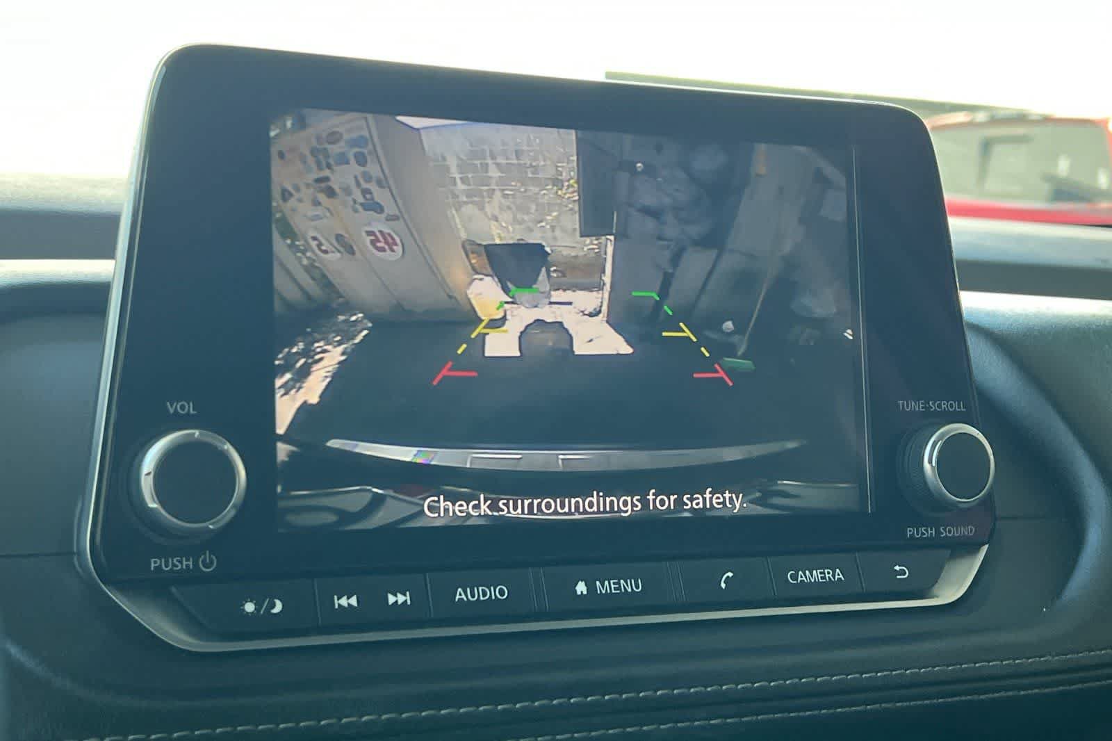 Used 2023 Nissan Rogue SV FWD image 23