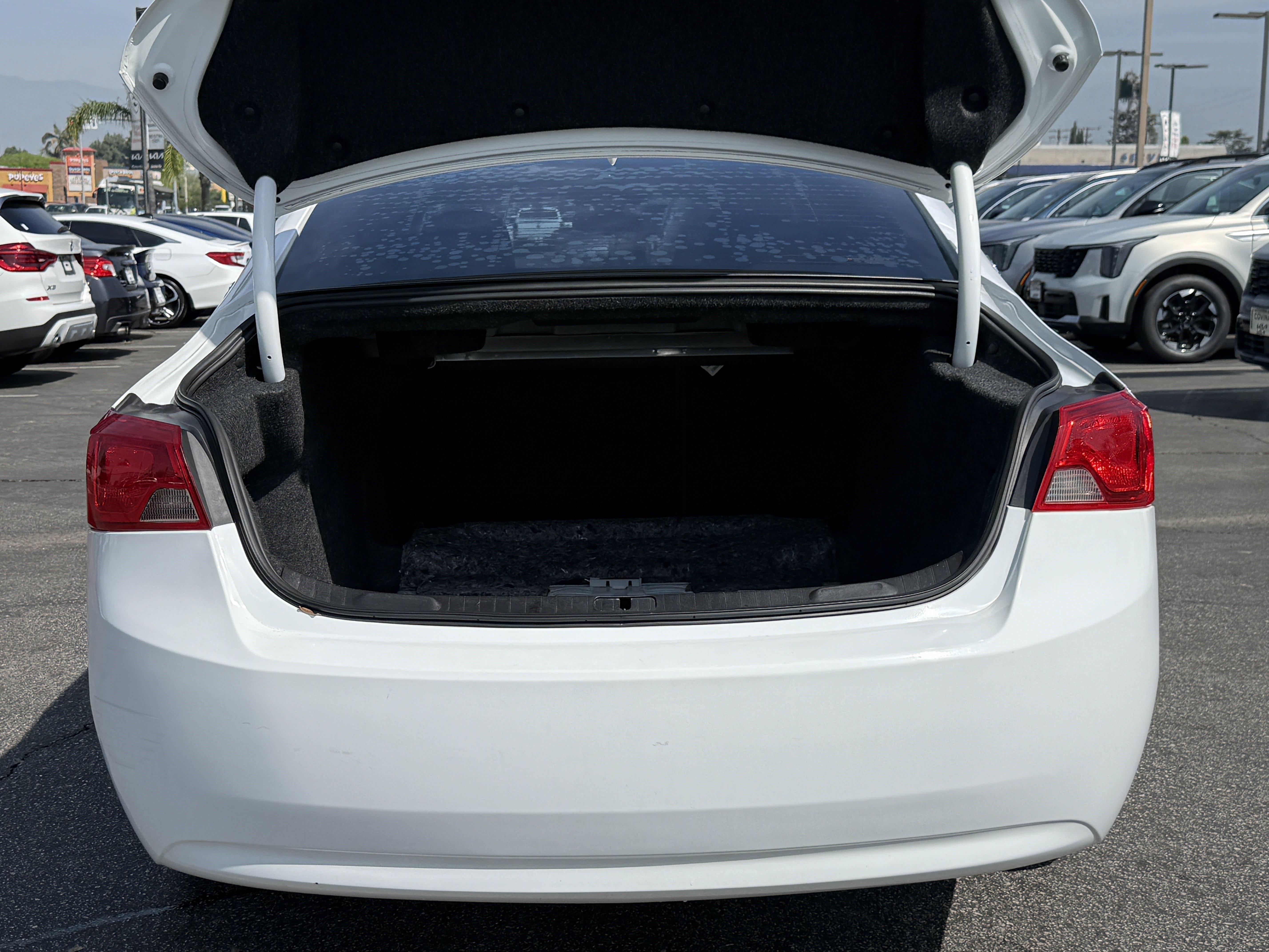 Used 2019 Chevrolet Impala LT image 10