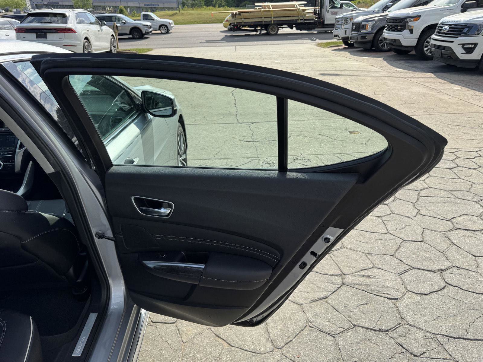 Used 2018 Acura TLX V6 w/ Advance Package FWD image 15