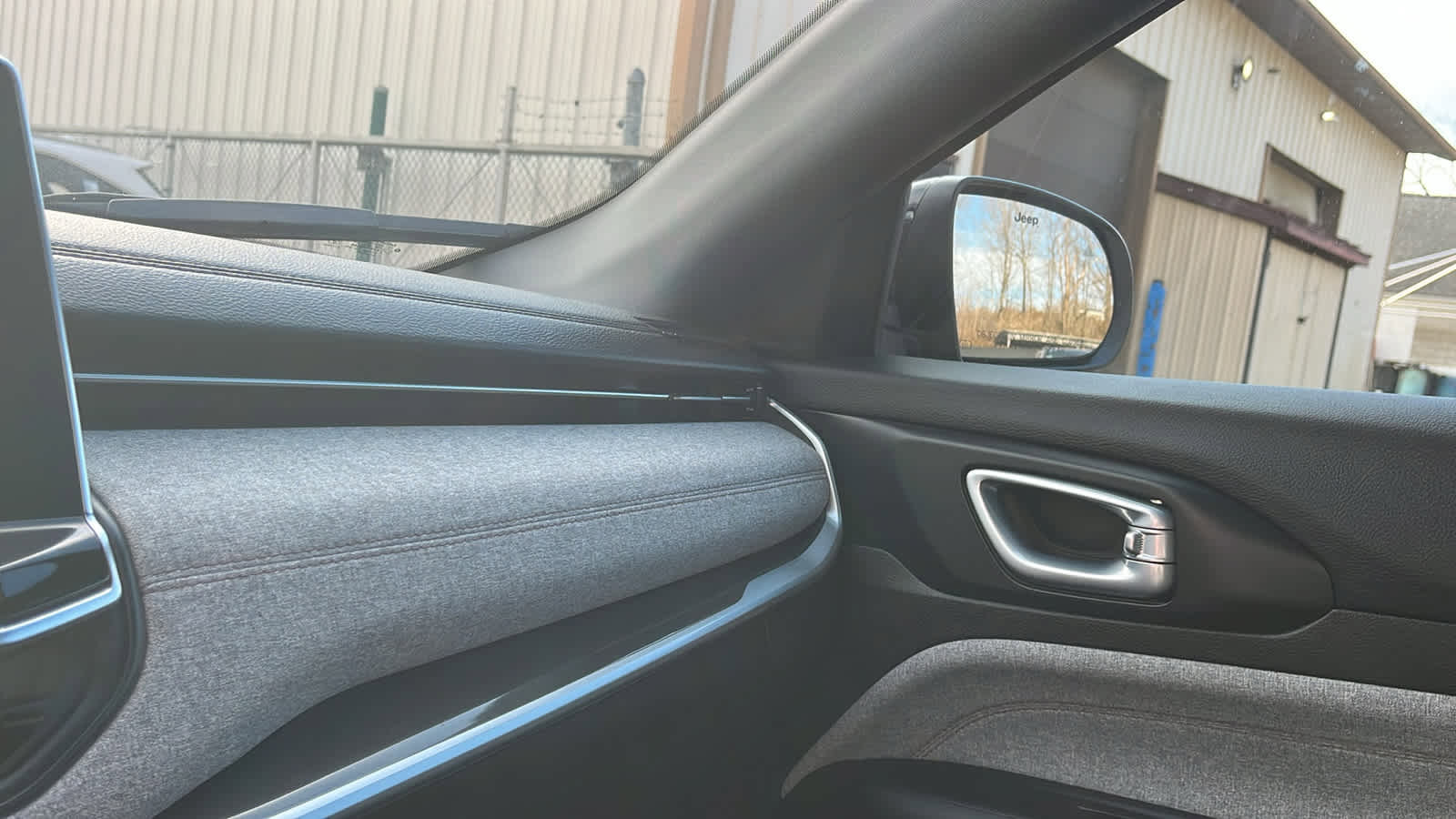 Used 2024 Jeep Compass Latitude image 20