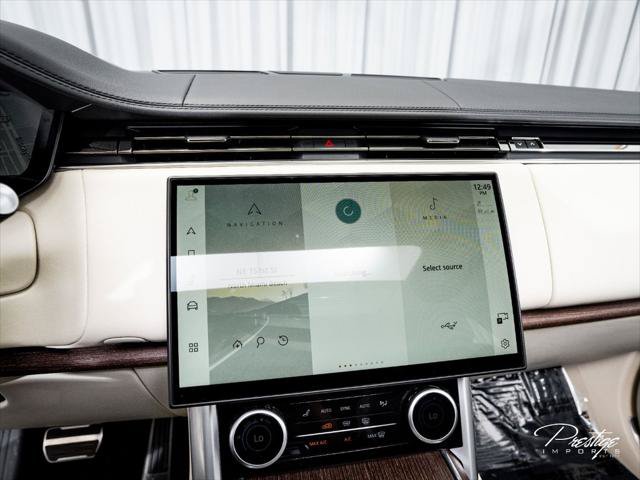 Used 2023 Land Rover Range Rover Long Wheelbase SE AWD/4WD image 24